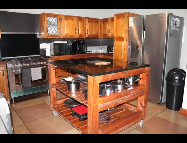 3 BEDROOM HOUSE FOR SALE IN KENSINGTON